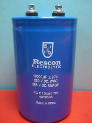 RS PRO, THT Aluminium-Elektrolyt Kondensator 10μF ±20% / 400V dc, Ø 13mm x  24mm x 24mm, bis 105°C